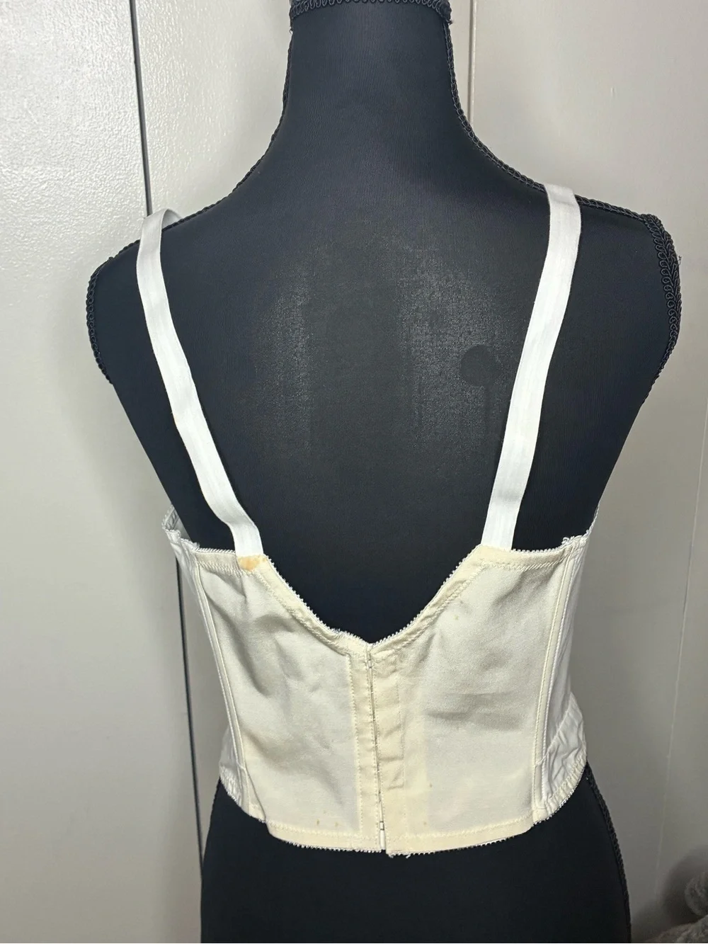 Bestform Long Line Bra 38B White Lace Bullet Style Lingerie w/ Original Box